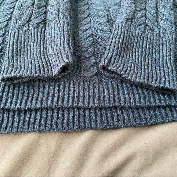 American Eagle Sweater, Navy Blue, XS - Picture 4 of 10